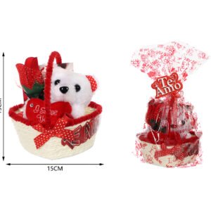 Oso de peluche en cesta